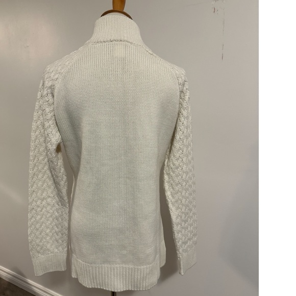 K͏n͏i͏t͏ S͏w͏e͏a͏t͏e͏r͏ i͏n͏ C͏r͏e͏a͏m͏ - Picture 3 of 3